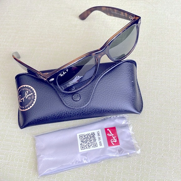 Ray-Ban Polarized RB 2132 902/58 New Wayfarer Men's Women's Sunglasses & Case - Picture 1 of 10